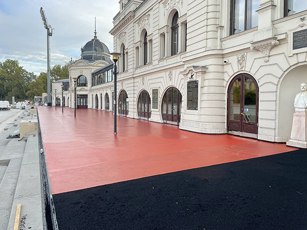 Városligeti műjégpálya terasz felújítás